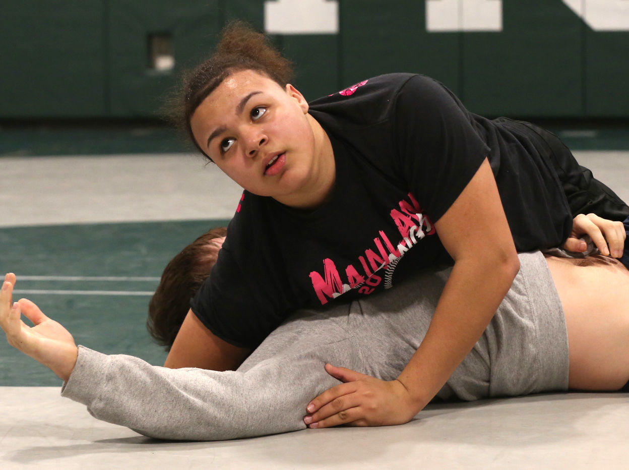 Amirah Giorgianni Mainland wrestler
